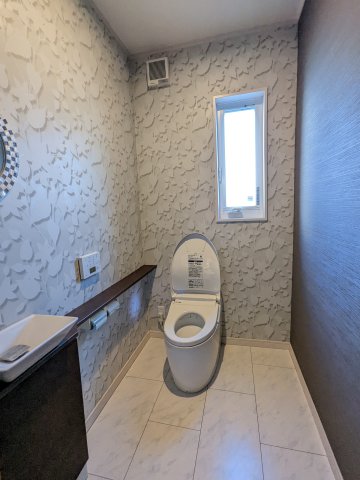 �Ȗ،�����s���ÎR �̒��È�ˌ��Ẵg�C��
