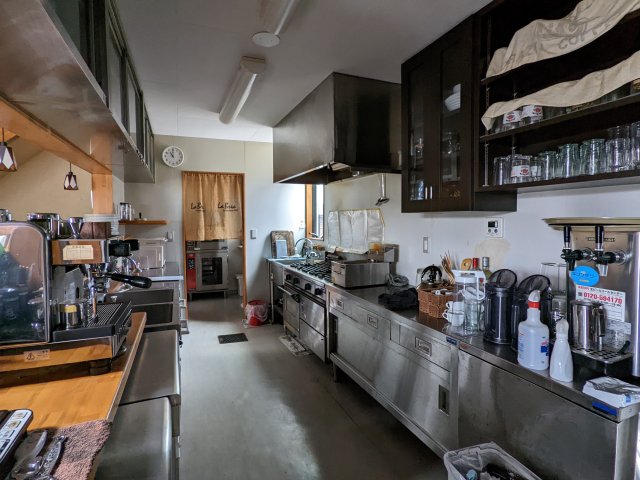 �Ȗ،��F�s�{�s����h�� 1048��-�̃L�b�`��