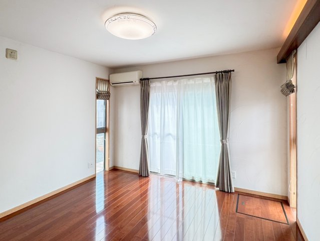 �Ȗ،��Ȗ؎s��{�� 1800-9�̒��È�ˌ��Ẳ摜