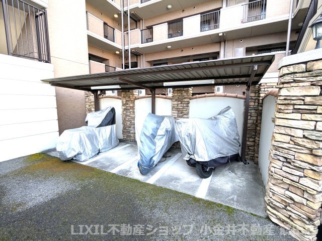 �Ȗ،��F�s�{�s�����{�� 1200-10�̒��Ã}���V�����̂��̑�����