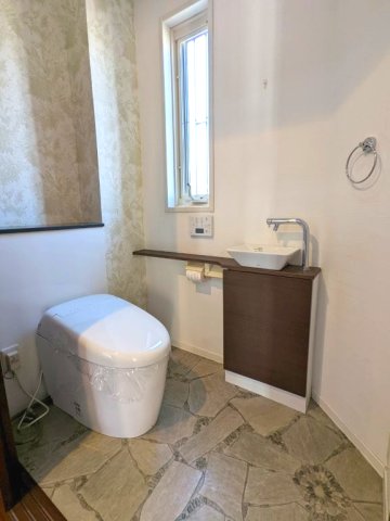 �Ȗ،��F�s�{�s�����{�� 2608-44�̒��È�ˌ��Ẵg�C��
