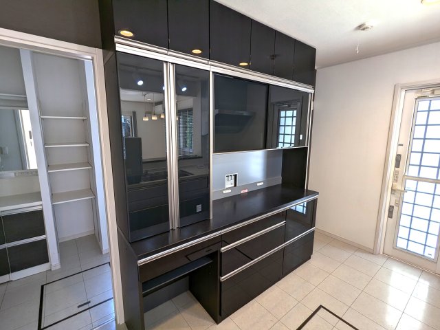 �Ȗ،��F�s�{�s���� 564-15�̒��È�ˌ��Ă̂��̑�����