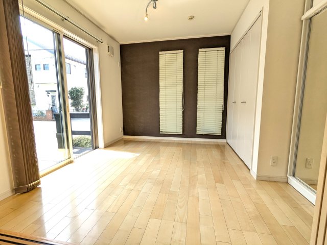 �Ȗ،��F�s�{�s���� 564-15�̒��È�ˌ��Ă̂��̑�����