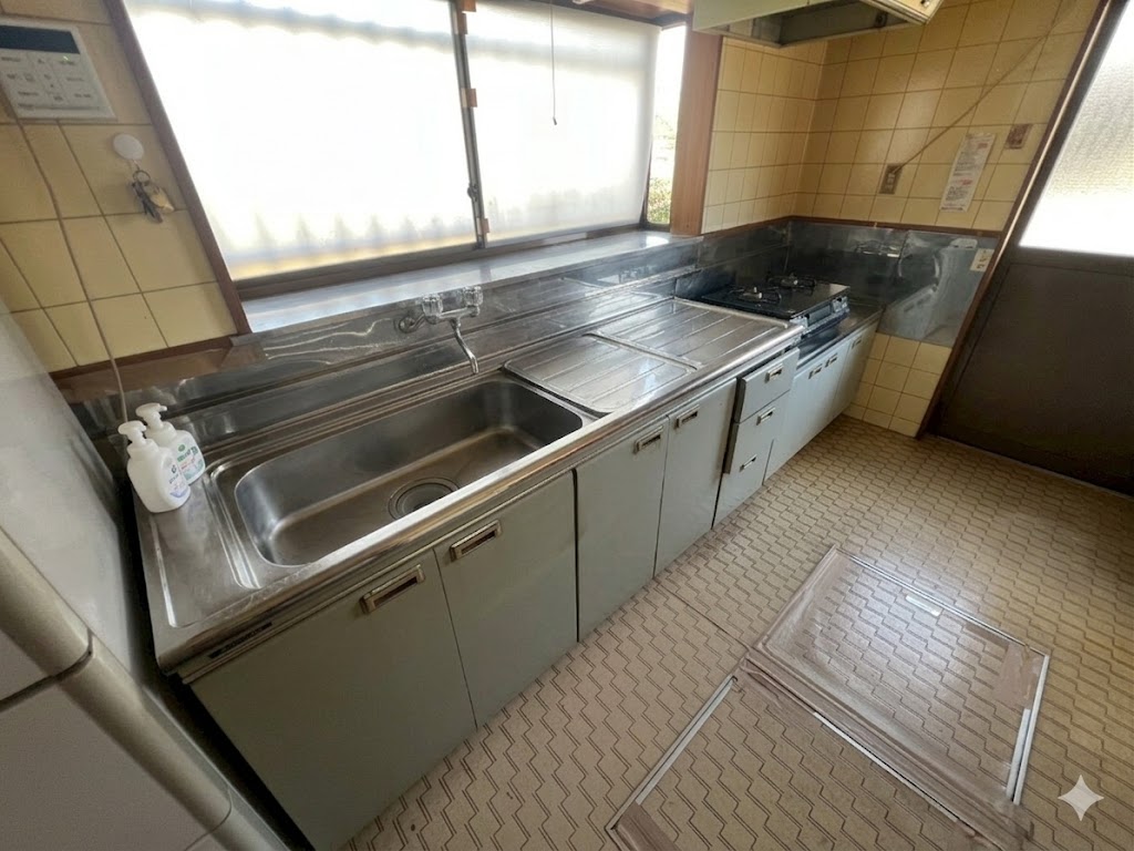 �Ȗ،��F�s�{�s�V���� ��1608-41�̒��È�ˌ��ẴL�b�`��