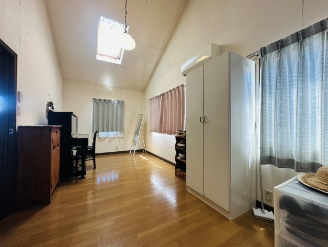 �Ȗ،��F�s�{�s���o�� 5943-1�̒��È�ˌ��Ă̂��̑�����