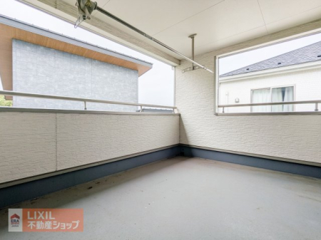 �Ȗ،������s��n 1675-87�̒��È�ˌ��Ẵo���R�j�[