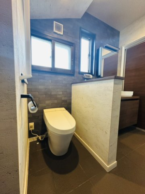 �Ȗ،��F�s�{�s������ 600-9�̒��È�ˌ��Ẵg�C��