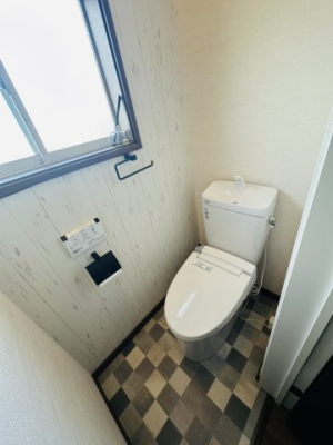 �Ȗ،��F�s�{�s������ 600-9�̒��È�ˌ��Ẵg�C��