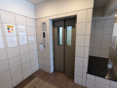 �Ȗ،��^���s��J�䒬 2-1�̒��Ã}���V�����̂��̑�