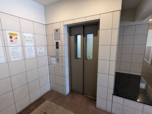 �Ȗ،��^���s��J�䒬 2-1�̒��Ã}���V�����̂��̑�
