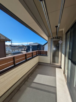 �o���R�j�[ -