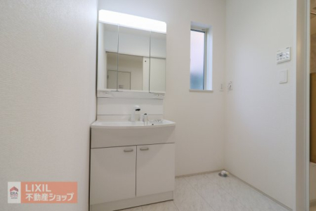 ʑEʏ 傫g̗ǂOʋłBOʋ̗͏̎[ɕ֗ȃLrlbgdlłB