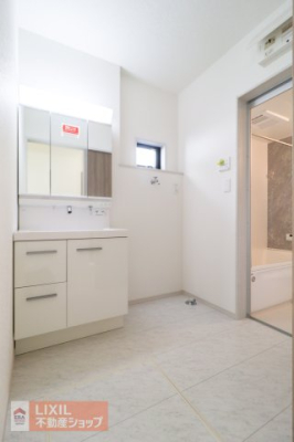 ʑEʏ 傫g̗ǂOʋłBOʋ̗͏̎[ɕ֗ȃLrlbgdlłBƑՂ[ł܂I