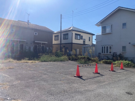 nynʐ^ DȃnEX[J[ŌĂ܂B