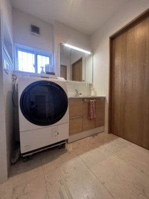  ʒEߏ͂ƂXy[XŎg₷łB