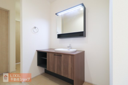 ʑEʏ 傫g̗ǂOʋłBOʋ̗͏̎[ɕ֗ȃLrlbgdlłB