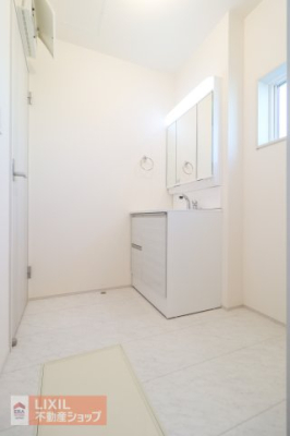  nʐ^BʒEߏ͂ƂXy[XŎg₷łB