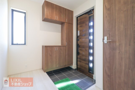  ƂX^CbVȌցBV[YN[NȂǎpłB