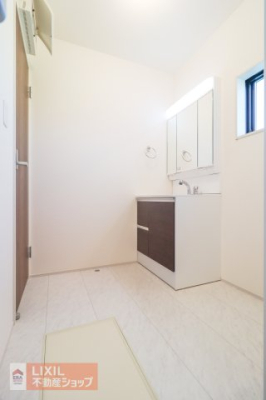  nʐ^BʒEߏ͂ƂXy[XŎg₷łB