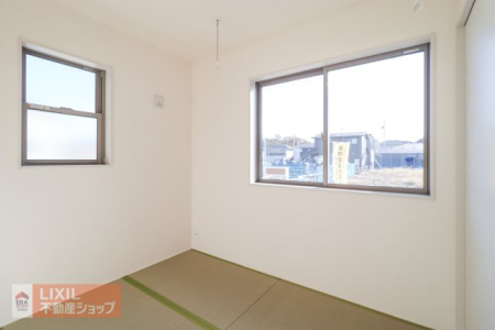 ̑ a_ȕ͋CŃbNXʂ炵܂肭났Xy[XBql̗VяƂĂd󂵂܂ˁ