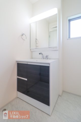 ʑEʏ 傫g̗ǂOʋłBOʋ̗͏̎[ɕ֗ȃLrlbgdlłBƑՂ[ł܂I