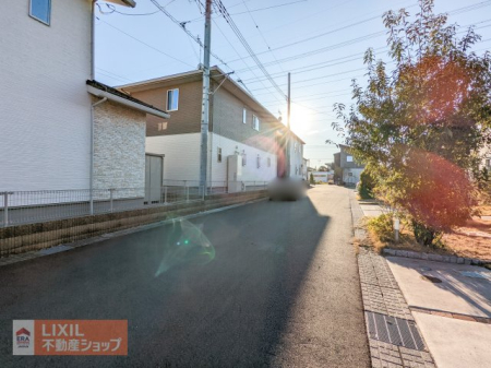 ̑ Ƒł̃R~jP[VƂΖʌ^VXeLb`łBɃVNƃR܂Ƃ߂VvȌ`łB