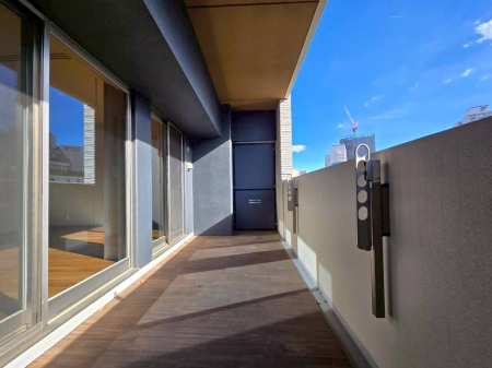 �o���R�j�[ -