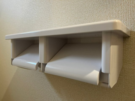 ���̑� �g�C���b�g�y�[�p�[�z���_�[�i�ʐ^�͓��d�l�ʐ^�j