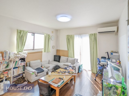 ���r���O -