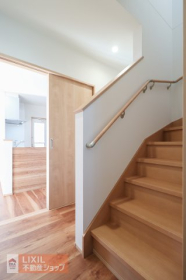 ���̑����� �y�����z���n�����ʐ^�B�K�i�͎肷�������D�w���񂩂炨�q�l�⍂��҂����S�ł��B