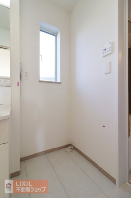  �����h���[�X�y�[�X�͉Ǝ������Ȃǎg�����肪�悭�A�����󂪂��₷���ł��ˁB