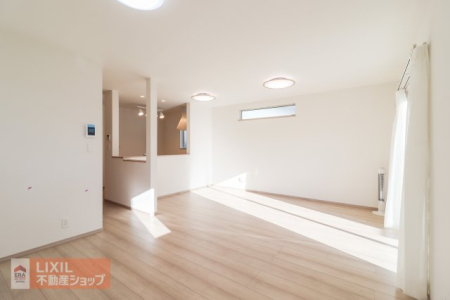  ���r���O�ƃ_�C�j���O���ꑱ�������炱���̈�̊��́A�����̕�炵�ɂ�Ƃ��^���܂��B