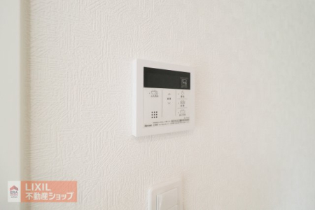  �I�[�g�o�X�����R���ł��B�X�C�b�`1�ň��ʂ̓��𗁑��ɒ�������A�ۉ���ǂ����������邱�Ƃ��ł���V�X�e�����t���Ă��܂��B�����ȊO����ł��y�X���삪�o���܂���