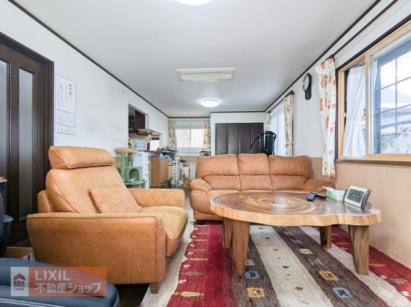 ���r���O -