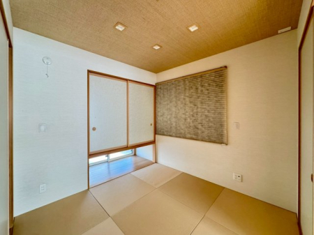 ���̑����� ��������Q�]�񂾂�ƁA������肭�낰����K��ԁB�N�b�V������������̂ŁA���q�l�̗V�я�Ƃ��Ă��d�󂵂܂��ˁ�