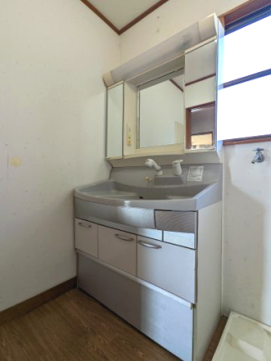 ���ʑ�E���ʏ� �􂢏�������̐��ʉ��ϑ�