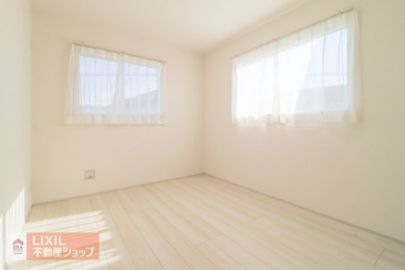  ��ʍ̌��ő��z���������ɓ���₷���A�����͂ƂĂ����邢�ł��B