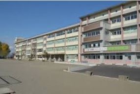  �y���w�Z�z�F�s�{�s�������������w�Z�܂�1423��