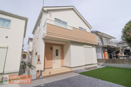 ���n�O�ώʐ^ �V���v���Ŗ��ʂ̂Ȃ��������ꂽ�f�U�C���ł��B���ՓI�ȃX�^�C���b�V�����ŁA�����Z��ł��O���邱�Ƃ��Ȃ��O�ς����͂ł��B