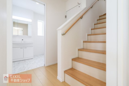 ���̑����� ���n�����ʐ^�B�K�i�͎肷�������D�w���񂩂炨�q�l�⍂��҂����S�ł��B