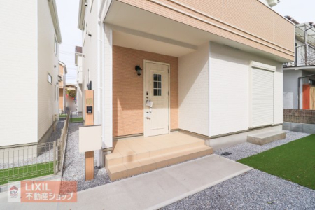  ���n�����ʐ^�B�������Ƃ������ցB���s���̂���|�[�`�ŉJ�̓������S�ł��B