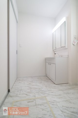  ���n�����ʐ^�B���ʒE�ߏ��͂������Ƃ����X�y�[�X�Ŏg���₷���ł��B