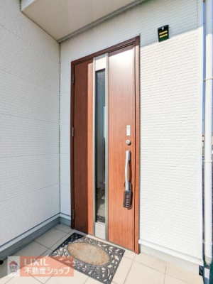 ���� �������Ƃ������ցB���s���̂���|�[�`�ŉJ�̓������S�ł��B