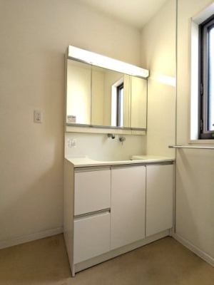 ���ʑ�E���ʏ� -