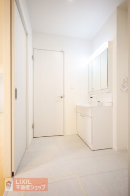  ���n�����ʐ^�B���ʒE�ߏ��͂������Ƃ����X�y�[�X�Ŏg���₷���ł��B