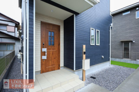  ���n�����ʐ^�B�������Ƃ������ցB���s���̂���|�[�`�ŉJ�̓������S�ł��B