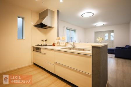 �L�b�`�� ���n�����ʐ^�B�J�E���^�[�L�b�`���ŉƑ��̉�b���e�݂܂��ˁ�