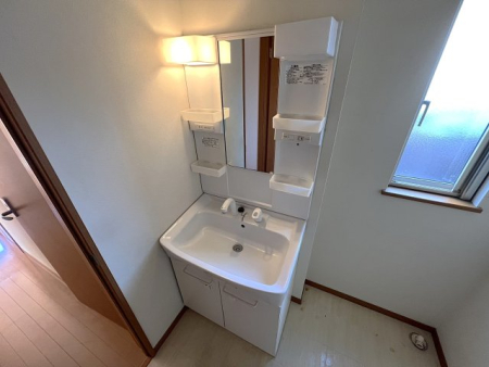 ���ʑ�E���ʏ� �V�����[�t���̓Ɨ����ʑ�ł�