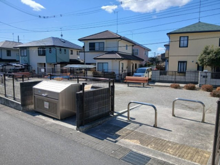  ���������������B�Ǘ����ꂽ�S�~�X�e�[�V�����B