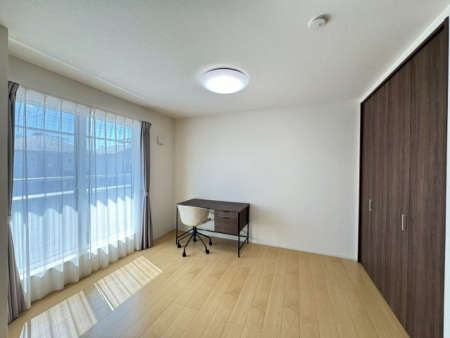  ���q�l�̐���������邨��������[�����Ă���܂��B